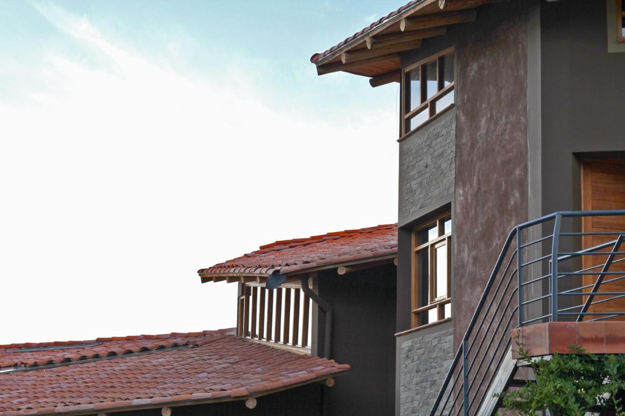 Fleur Lodge Каруас Экстерьер фото