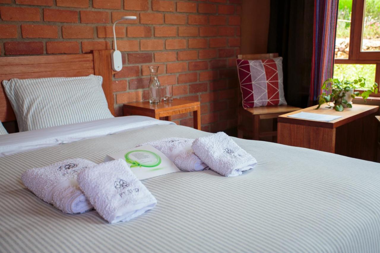 Fleur Lodge Каруас Экстерьер фото